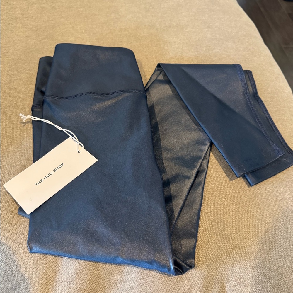 The Noli Shop Navy Liquid Leggings
